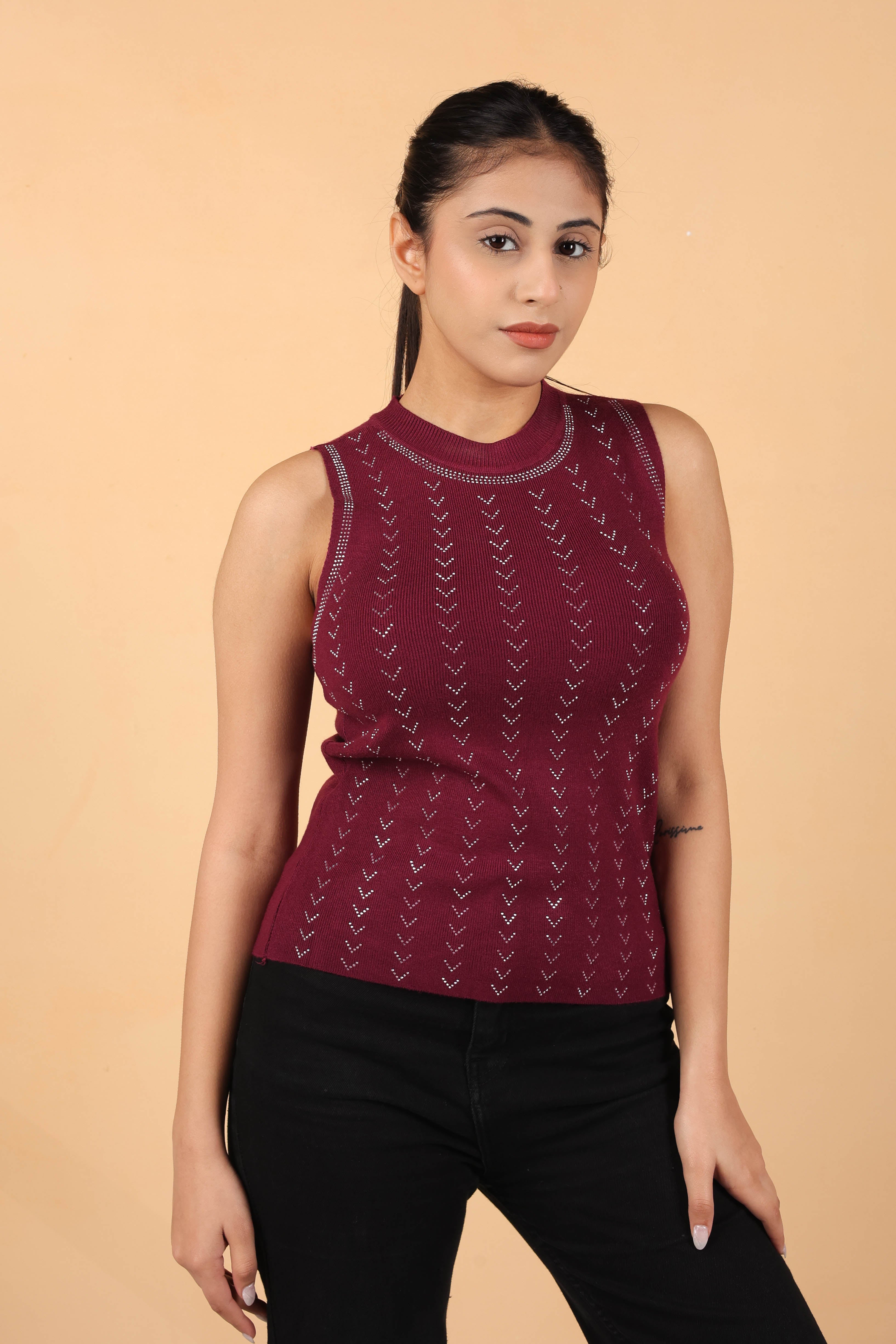 arrow sequence knit top