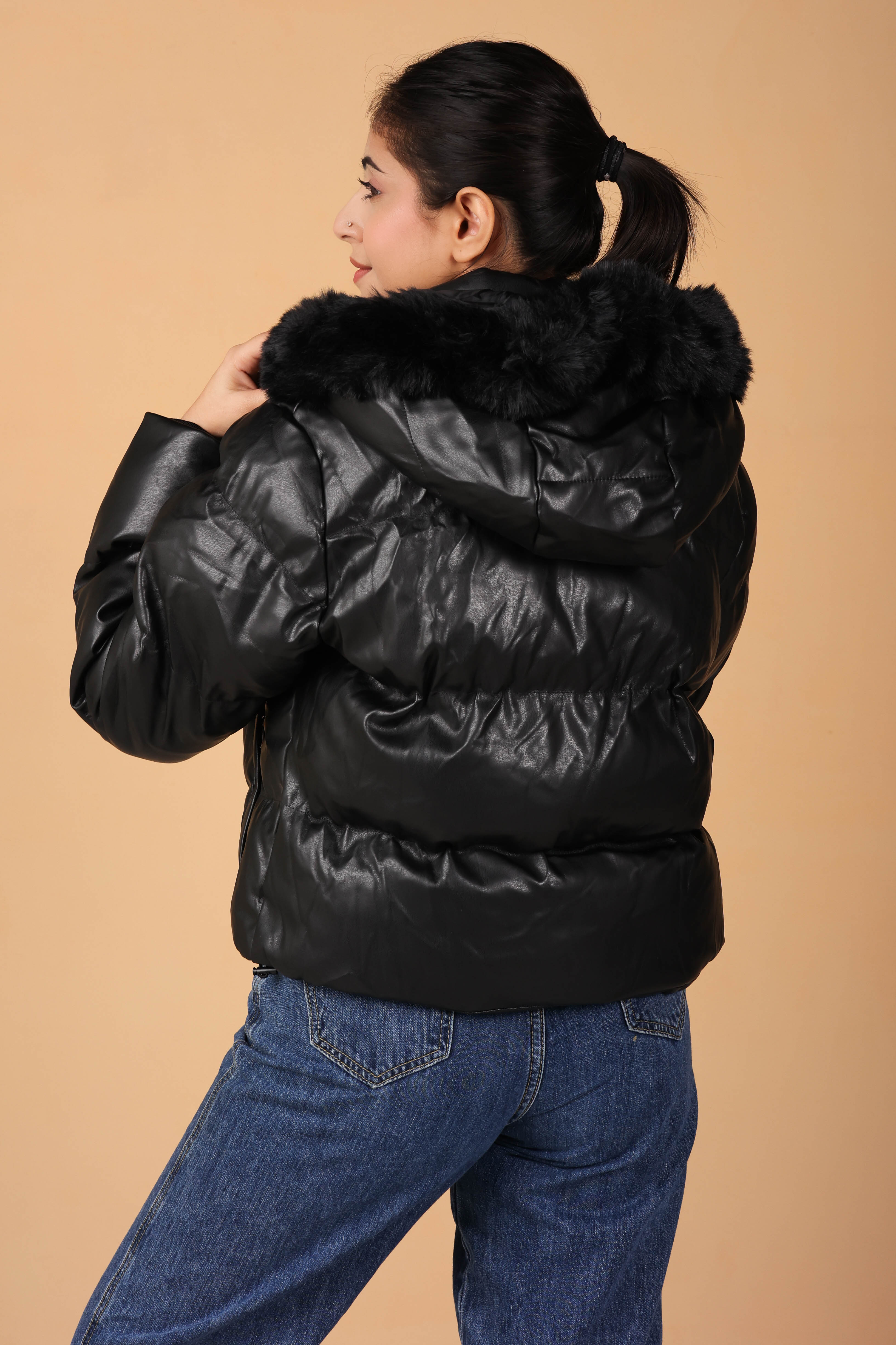 leather fluffy jacket with hooded fur (short length)
